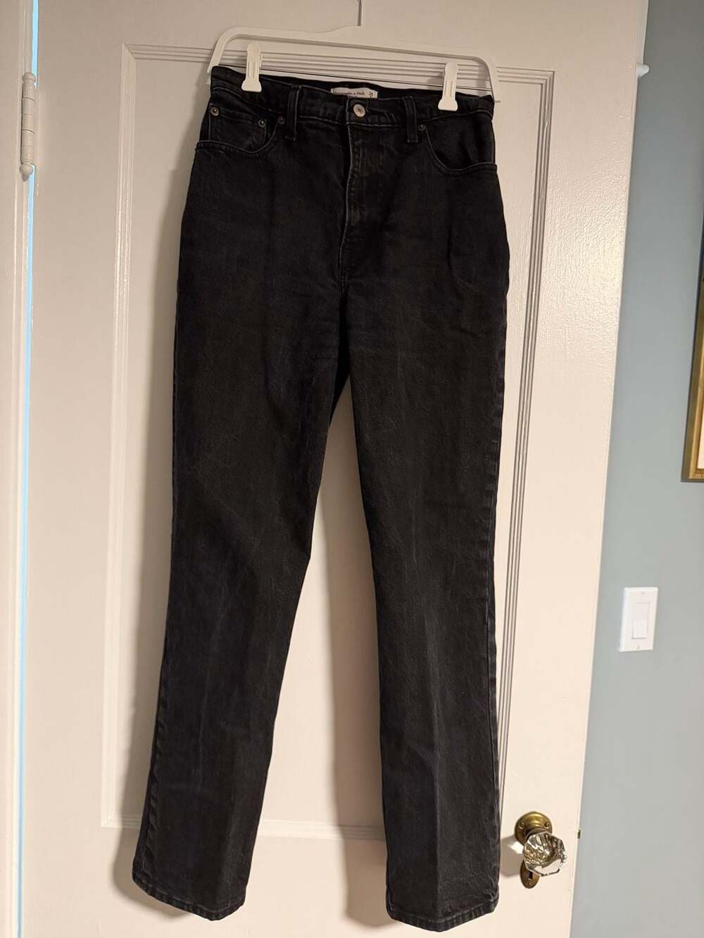 Abercrombie & Fitch The 90s Straight Ultra High Rise Curve Love Size 28 6R Black